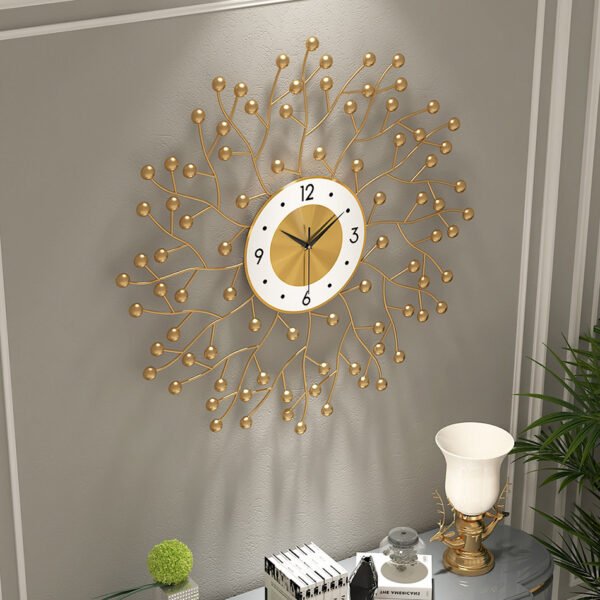 Cross-border hot sale living room wall clock Baroque fashion dining room entrance clock light luxury and simplicity background decoration creative clock