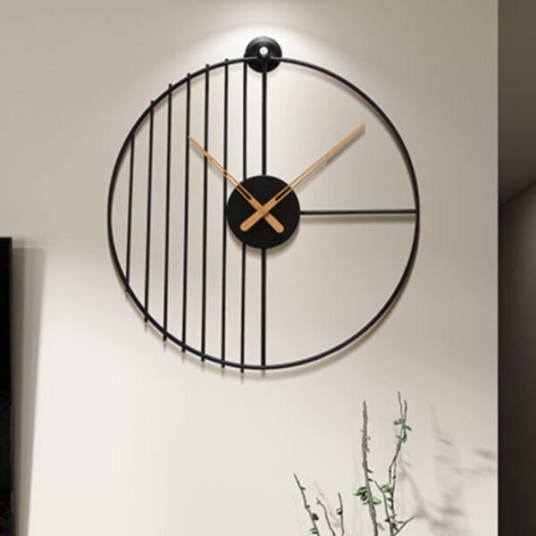 Cross-border simple round iron wall clock living room dining room bedroom creative decorative clock Nordic clock wall hanging