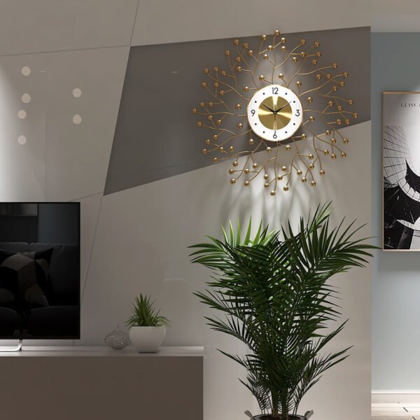 Cross-border hot sale living room wall clock Baroque fashion dining room entrance clock light luxury and simplicity background decoration creative clock
